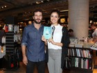 Sophie Charlotte vai com Daniel de Oliveira a lançamento de livro
