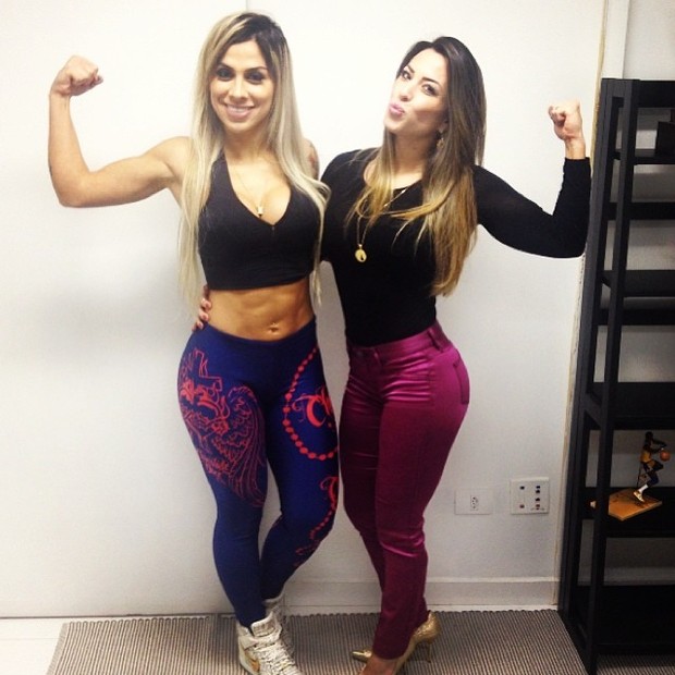 Vanessa Mesquita e Michelly Crisfepe (Foto: Instagram / Reprodução)