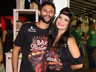 Samara Felippo curte Carnaval com o namorado em São Paulo