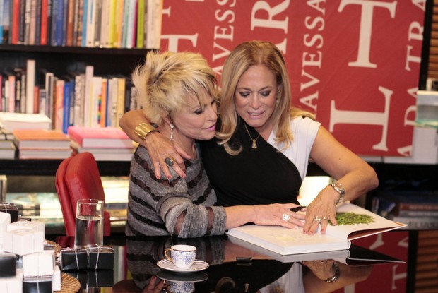 Susana Vieira e Ana Maria Braga (Foto: Isac Luz/EGO)