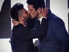 ‘Amor de homem com H’, diz Bruno Gagliasso após beijo em João Vicente