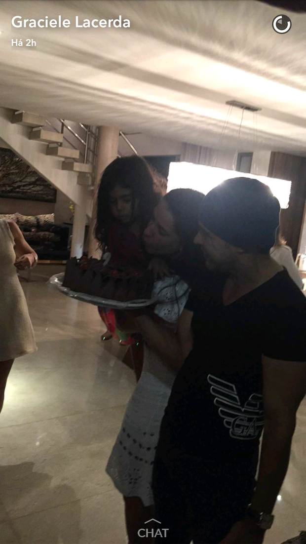 Graciele Lacerda ganha festa de aniversário (Foto: Reprodução/Snapchat)