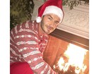 David Beckham posa de Papai Noel e fãs comentam: 'Que fofo!'
