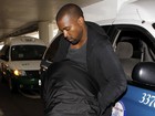 Kanye acusa Kardashians de passar informações para fotógrafos, diz site