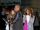 Beyoncé e Jay-Z levam a filha para passear em Nova York
