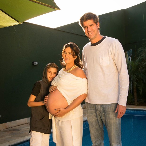 Suzana Alves mostra barrigão de grávida (Foto: Reprodução / Instagram)
