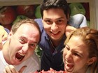 Valesca Popozuda ‘ataca’ bolo com o namorado