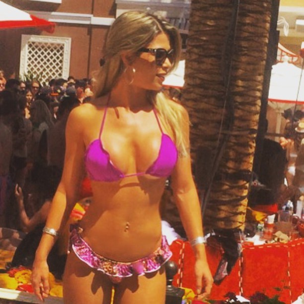 Ex-BBB Cacau em festa em Las Vegas, nos Estados Unidos (Foto: Instagram/ Reprodução)