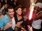 Thiago Martins e Paloma Bernardi comemoram um ano de namoro