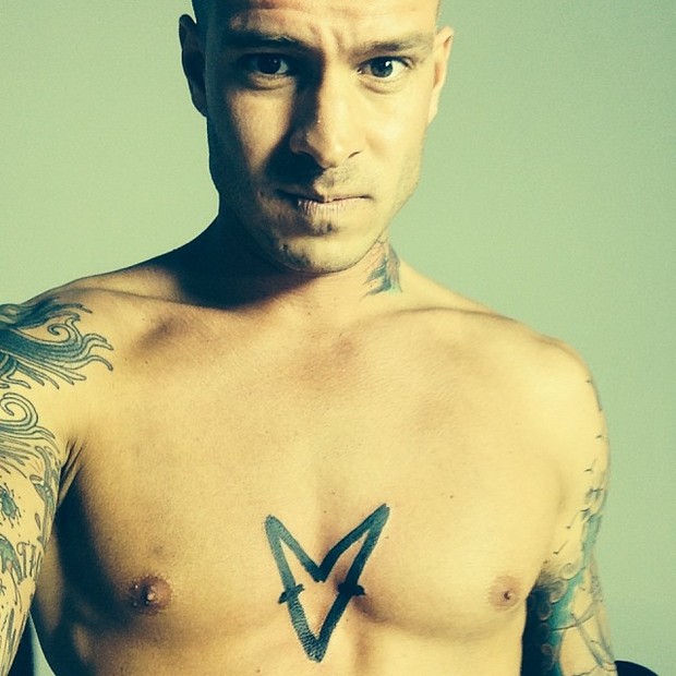 Mateus Verdelho exibe nova tatuagem (Foto: Instagram/ Reprodução)