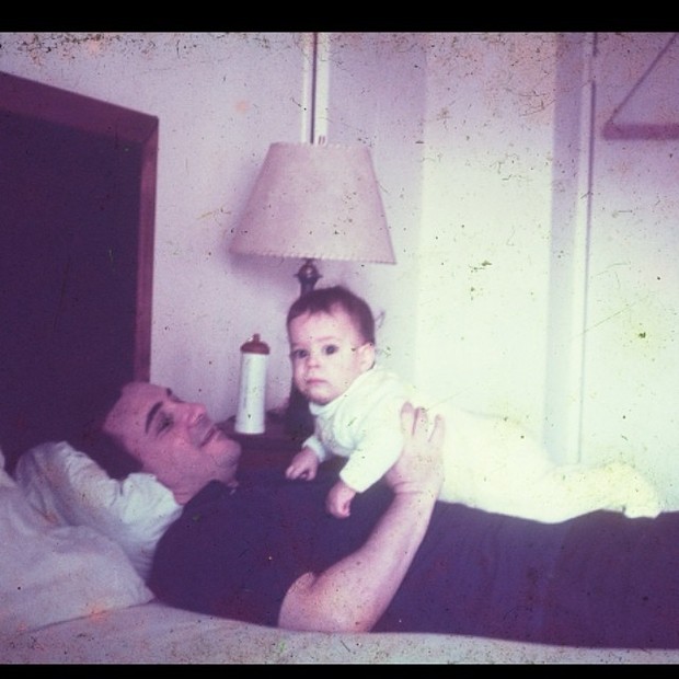 Bebel Gilberto com o pai, João Gilberto (Foto: Instagram / Reprodução)