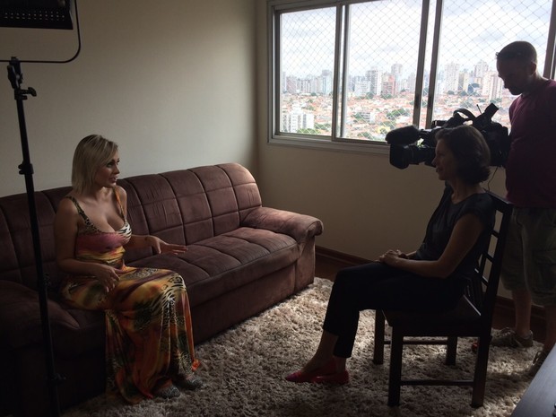Andressa Urach dá entrevista para CNN Internacional (Foto: Divulgação)