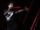Antes do Rock in Rio, Alicia Keys faz show com roupa justinha em SP