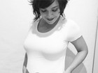 Regiane Alves mostra a barriguinha de grávida: 'O melhor presente'