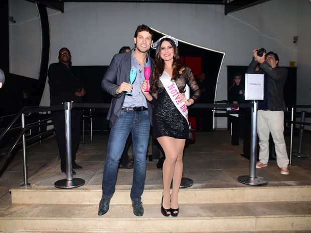 Ex-BBBs Eliéser e Kamilla em festa em São Paulo (Foto: Leo Franco/ Ag. News)