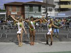 De biquíni, Misses bumbum contam que foram barradas em estádio em SP