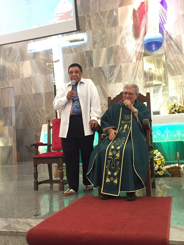 Agnaldo Timóteo na missa comemorando os seus 80 anos (Foto: Arquivo Pessoal)