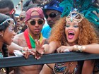 Rihanna e Lewis Hamilton curtem juntos o Carnaval em Barbados