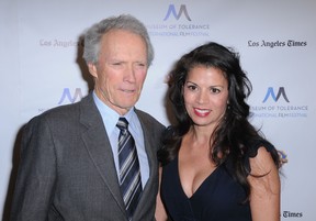 Clint Eastwood e a mulher,  Dina (Foto: Agência/ Getty Images)