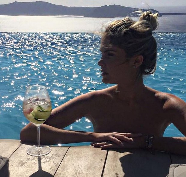 Bárbara Evans exibe corpão durante férias na Grécia (Foto: Reprodução/Instagram)