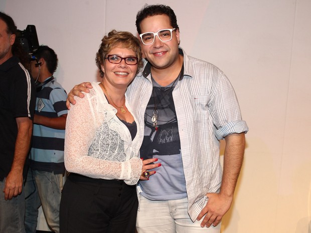 Tiago Abravanel com a mãe Cinthia (Foto: Manuela Scarpa/Foto Rio News)