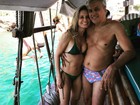 Caetano Veloso e Paula Burlamaqui curtem dia de sol em passeio de barco