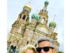 Flávia Alessandra segue viagem romântica e chega à Rússia