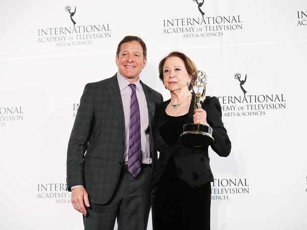 Steve Guttenberg e Fernanda Montenegro na 41ª edição do Emmy Internacional em Nova York, nos Estados  (Foto: Neilson Barnard/ Getty Images/ AFP)