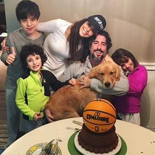 Marcos Mion e Suzana Gullo Mion com os filhos  (Foto: Instagram / Reprodução)