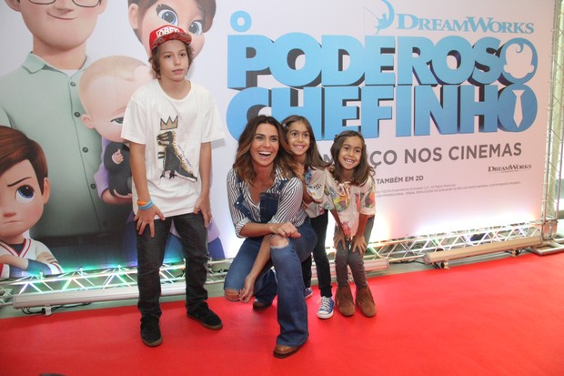 Giovanna Antonelli e os filhos (Foto: Wallace Barbosa / Ag News)