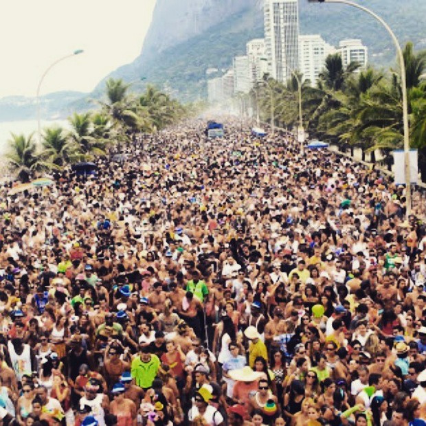 Público posta foto de multidão no Baile da Favorita (Foto: Instagram / Reprodução)
