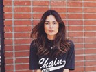 Thaila Ayala posa sexy só de camisa em ensaio fotográfico: 'Dia de glória'