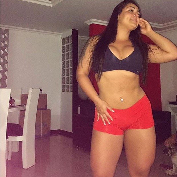 Andressa Soares, a Mulher Melancia, posa de top e shortinho (Foto: Instagram/ Reprodução)