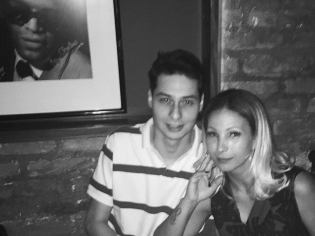 Valesca Popozuda com o namorado, empresário Diógenes David, em restaurante em São Paulo (Foto: Instagram/ Reprodução)