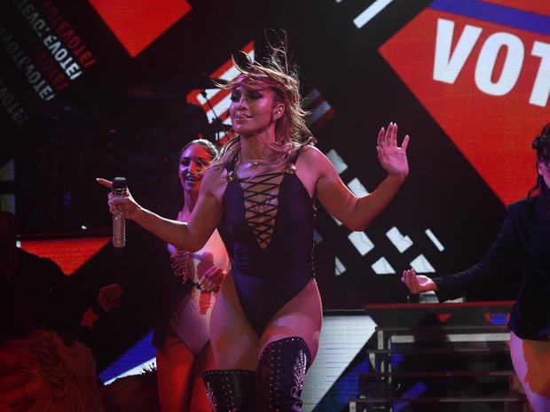 Jennifer Lopez em show em Miami, nos Estados Unidos (Foto: Jewel Samad/ AFP)