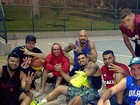 Rodrigo Godoy, Naldo e ex-BBB Fernando jogam basquete