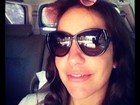 Ivete Sangalo posta foto com bóbis no cabelo: 'Tô chegando'