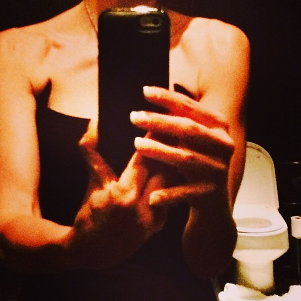Luciana Gimenez posta foto no banheiro (Foto: Reprodução Instagram)