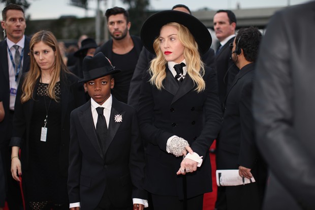 [Grammy] Madonna e David Banda (Foto: Getty Images/Agência)