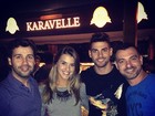 Ex-BBBs Angela, Rodrigo e Vagner jantam juntos em São Paulo