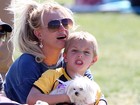 Britney Spears assiste à partida de futebol dos filhos