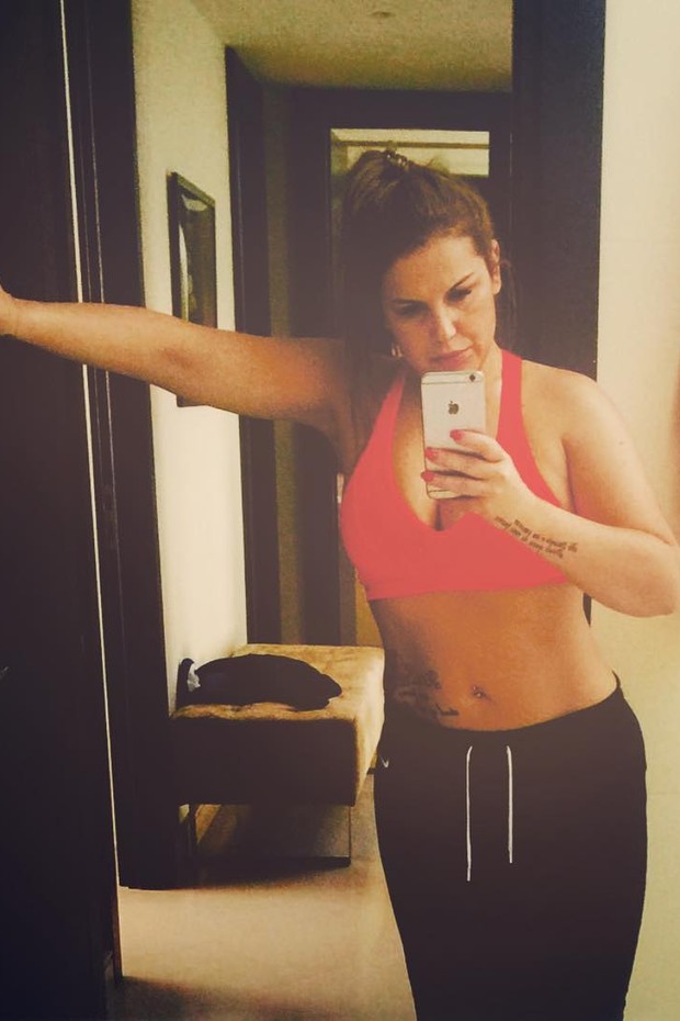 Katia Aveiro (Foto: Instagram / Reprodução)