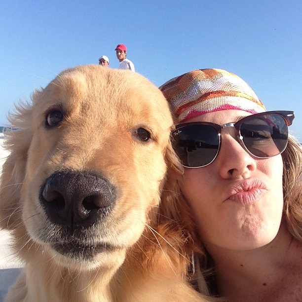 Luma Costa e o cão Tico Dog (Foto: reprodução do Instagram)