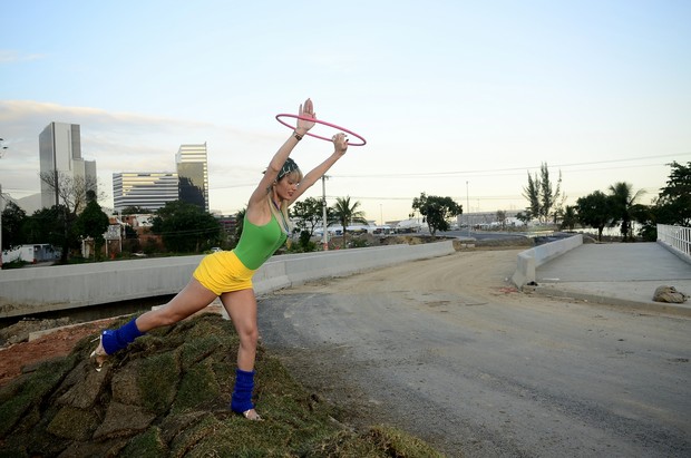 Thalita Zampirolli posa na Transolímpica (Foto: Roberto Teixeira / EGO)