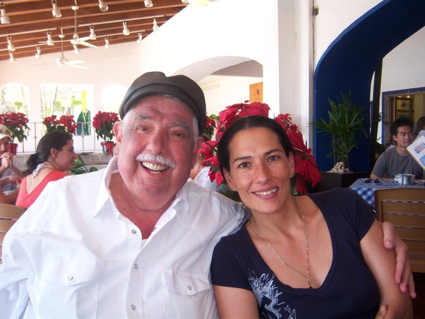 Rubén Aguirre com a filha Consuelo (Foto: Reprodução/Facebook)