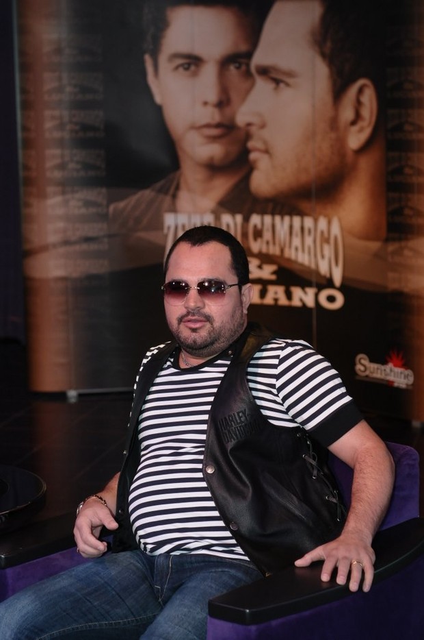 Luciano em entrevista coletiva no cruzeiro 'É o Amor' (Foto: Francisco Cepeda / AgNews)