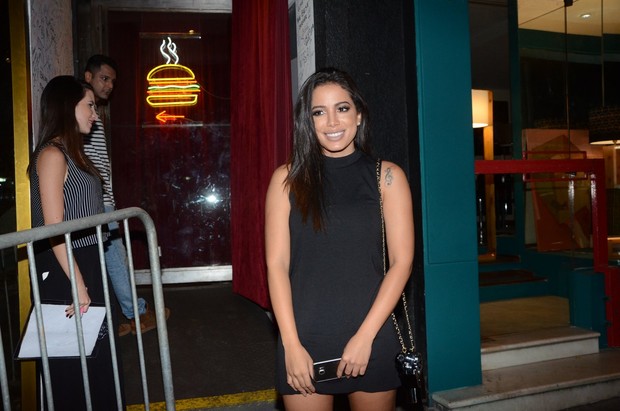 Anitta no aniversário de Bruno Gagliasso (Foto: Eduardo Martins / AgNews)