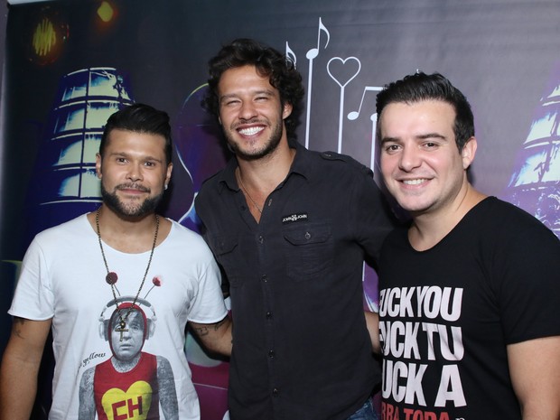 Marcos, Nando Rodrigues e Belutti em show em São Paulo (Foto: Thiago Duran/ Ag. News)