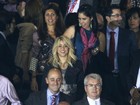 Shakira assiste a vitória do namorado, Gerard Piqué, do Barcelona