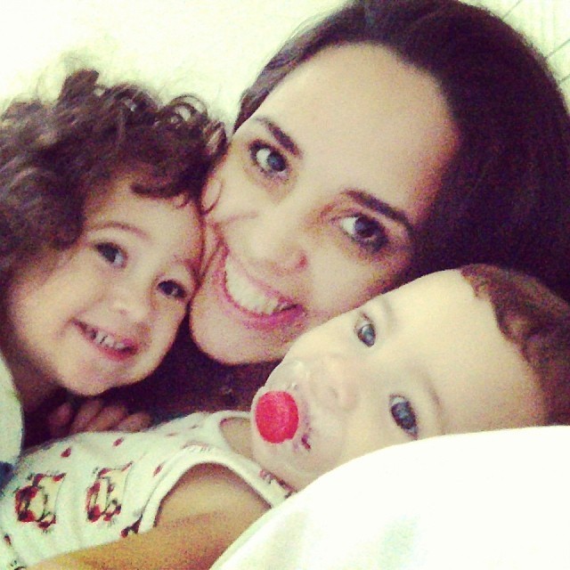 Perlla e as filhas (Foto: Reprodução/ Instagram)